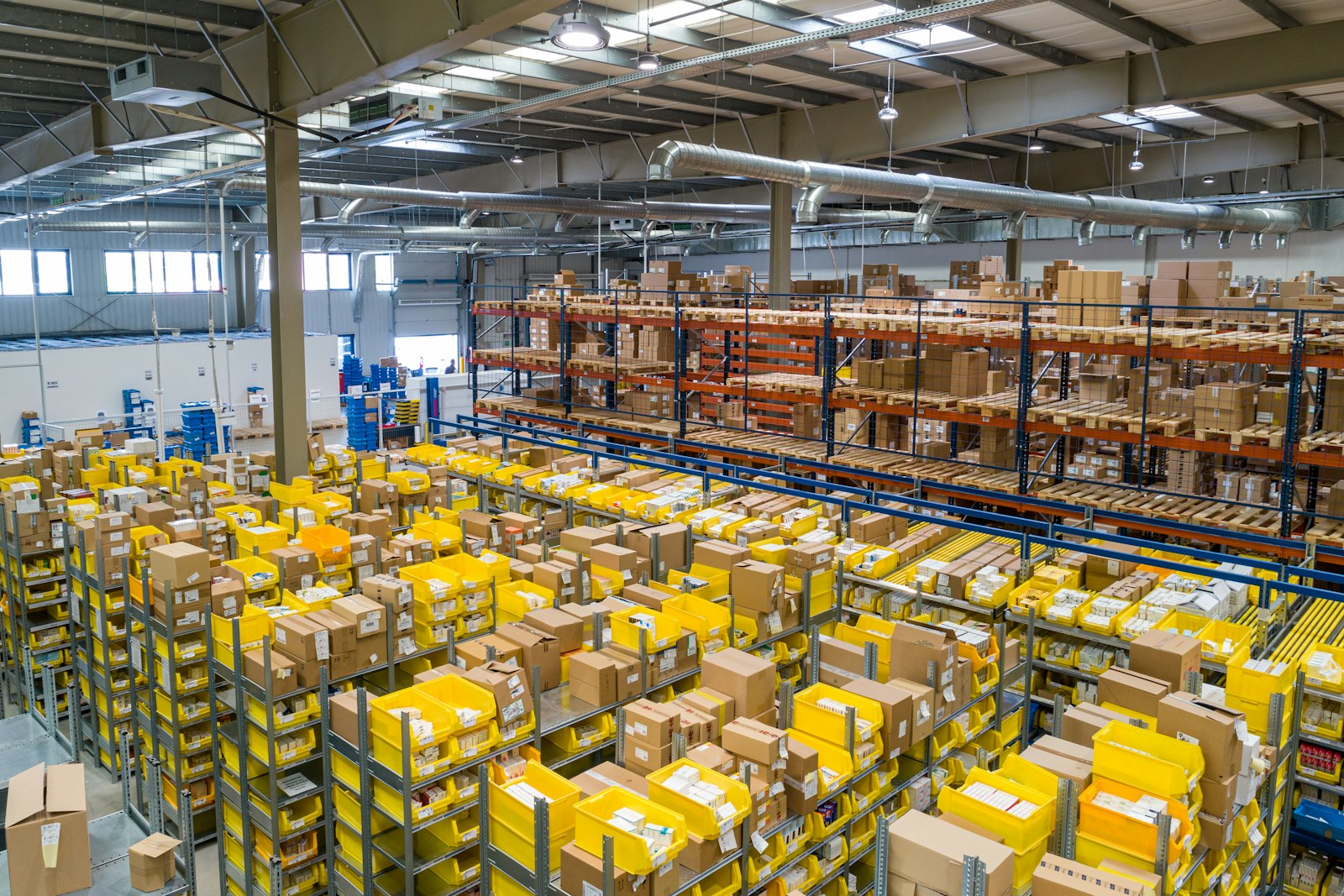 Control de inventario en el almacén, en tiempo real.